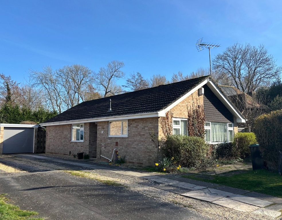 Property photo 1 of 12 Front