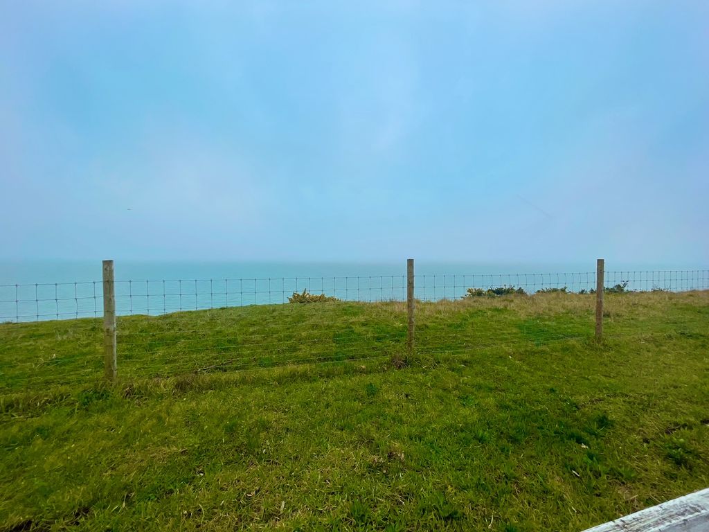 Property photo 3 of 12 Image