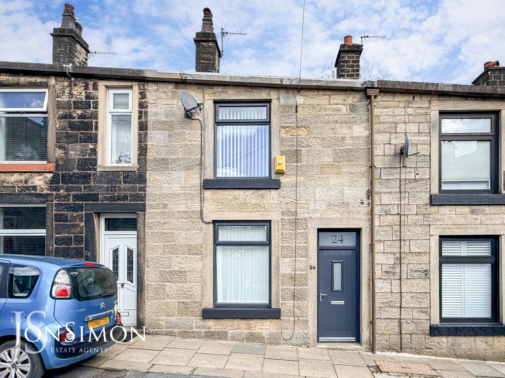 Property photo 1 of 16