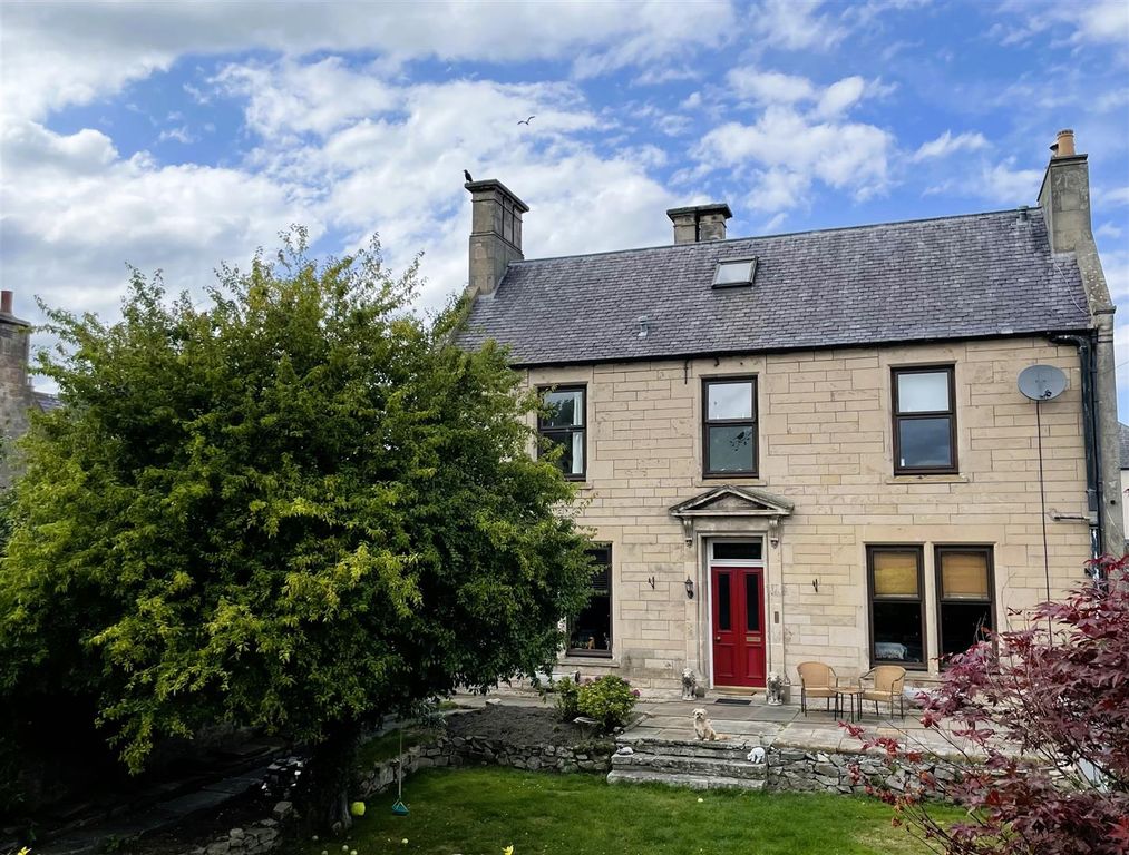 Property photo 1 of 34 Richmond, Moss Street, Elgin