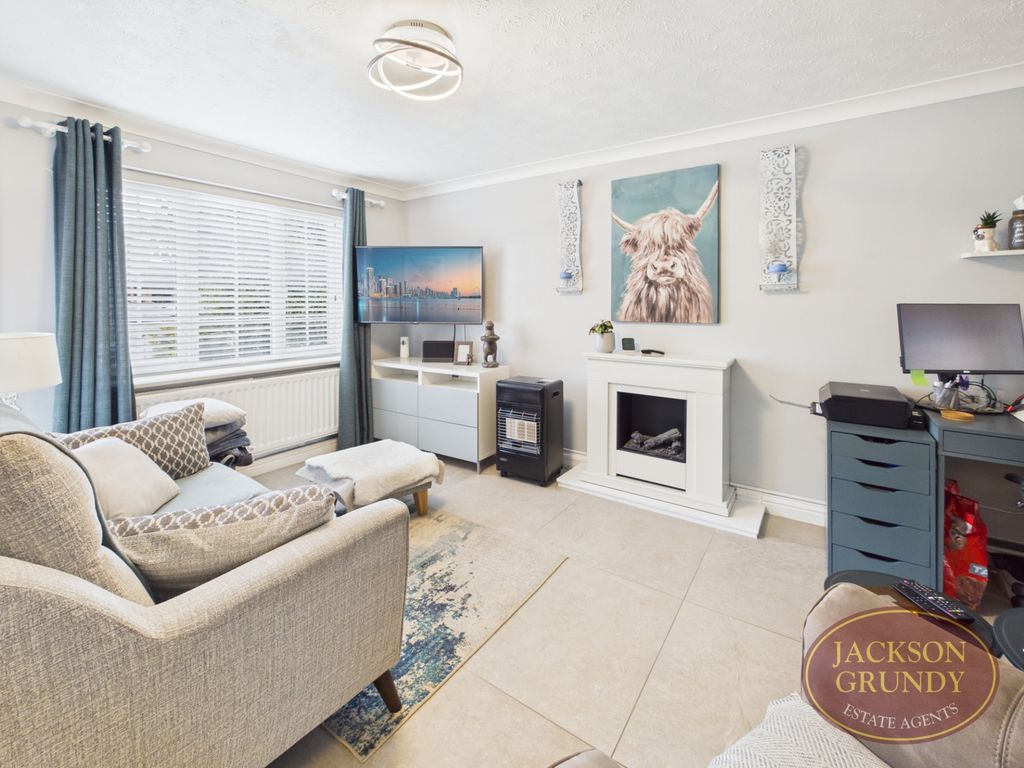 Property photo 3 of 19 St. Emilion Close