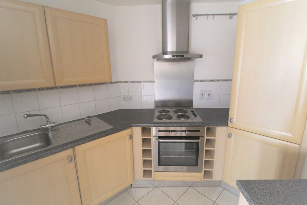 Property photo 2 of 6 1521641