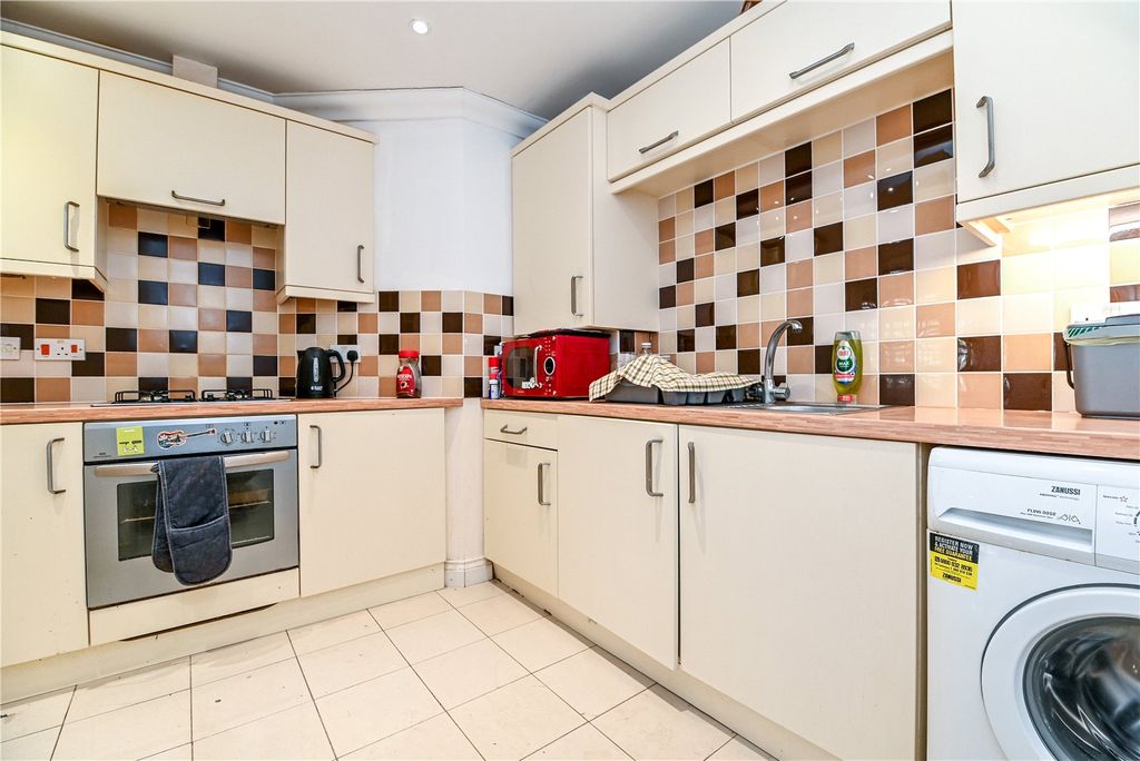 Property photo 2 of 15 Picture No. 03