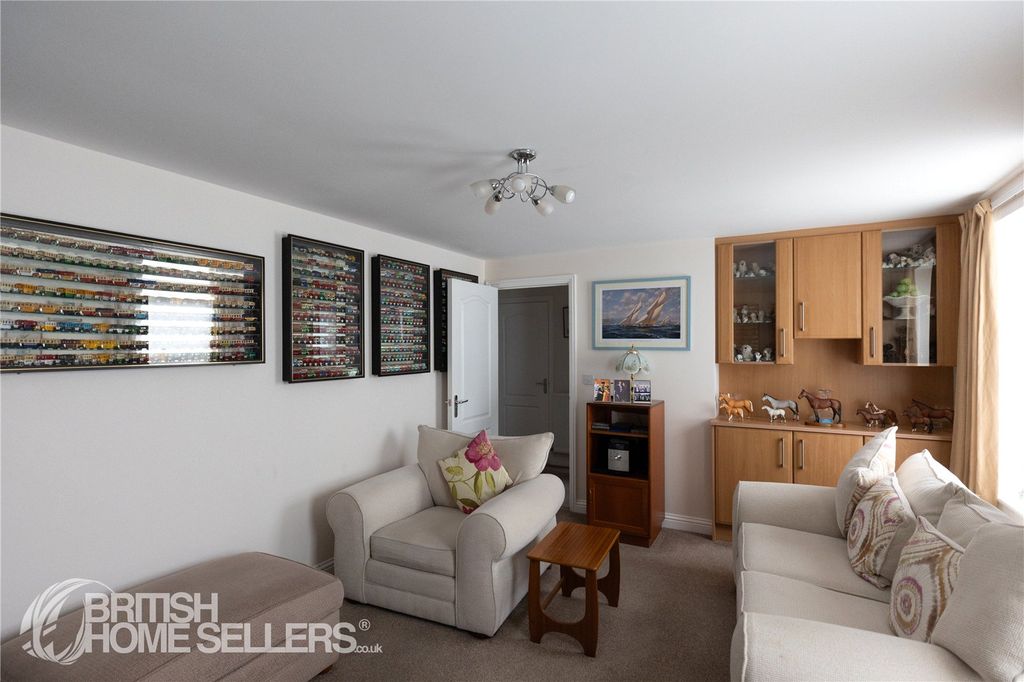 Property photo 3 of 25 Picture No. 12