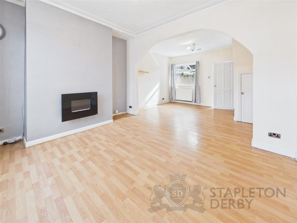 Property photo 2 of 10 Cam04709G0-Pr0360-Still005.Jpg