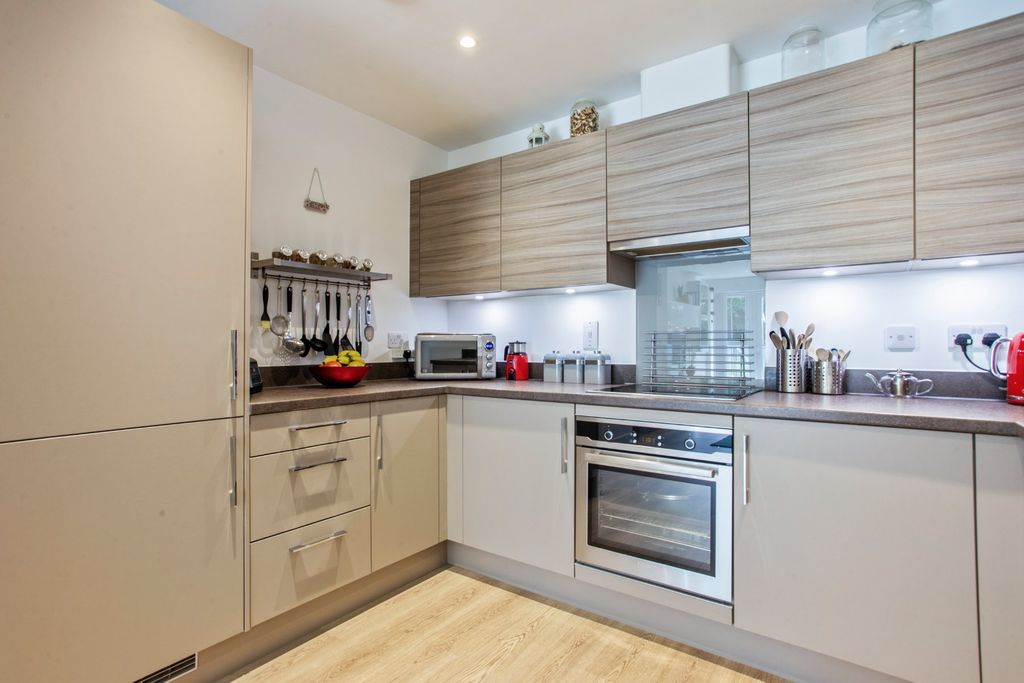 Property photo 3 of 30 Picture No. 40