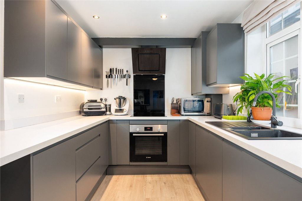 Property photo 2 of 8 Picture No. 07