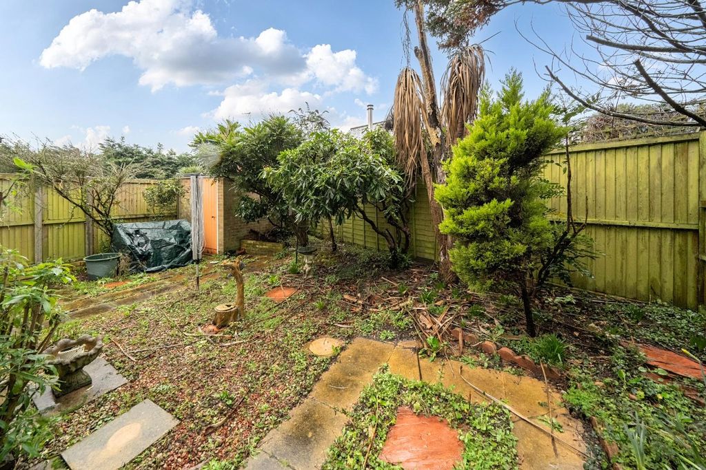 Property photo 2 of 17 1407336-4-6984E208B113d.Jpg