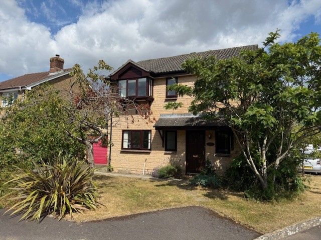 Property photo 1 of 8