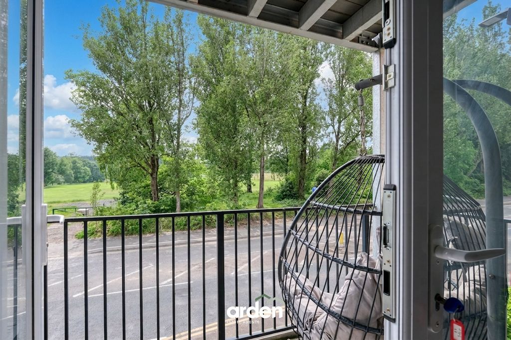 Property photo 3 of 10