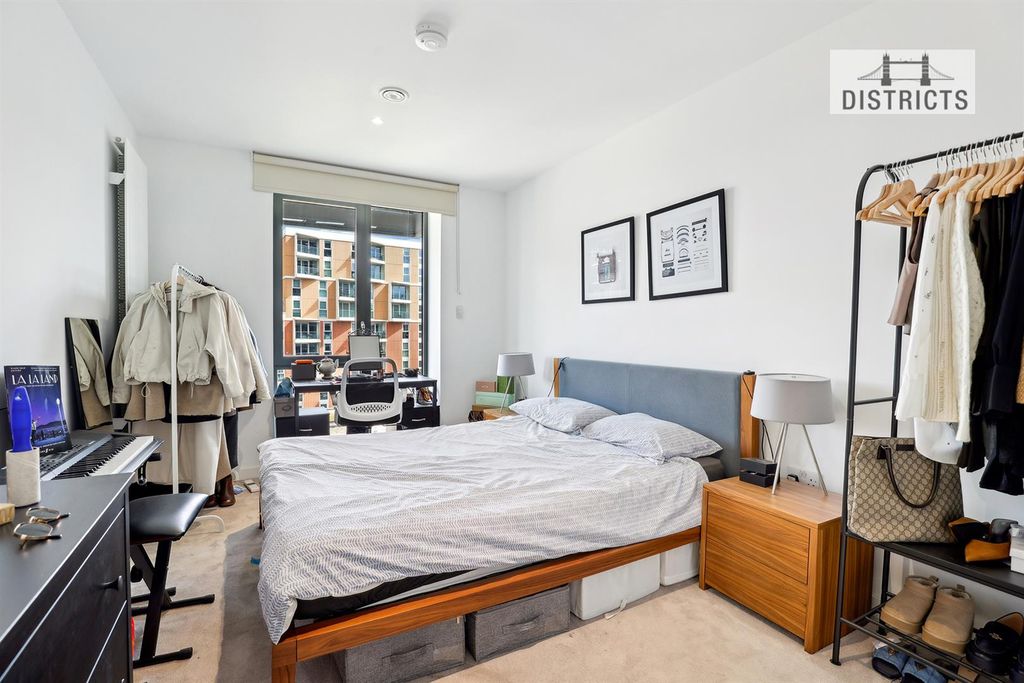 Property photo 3 of 20 Fairwater House (14).Jpg