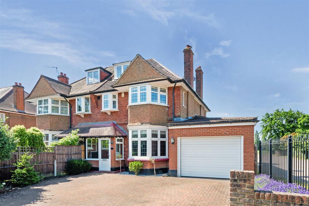Property photo 1 of 19 Coombe Lane, 141-3.Jpg