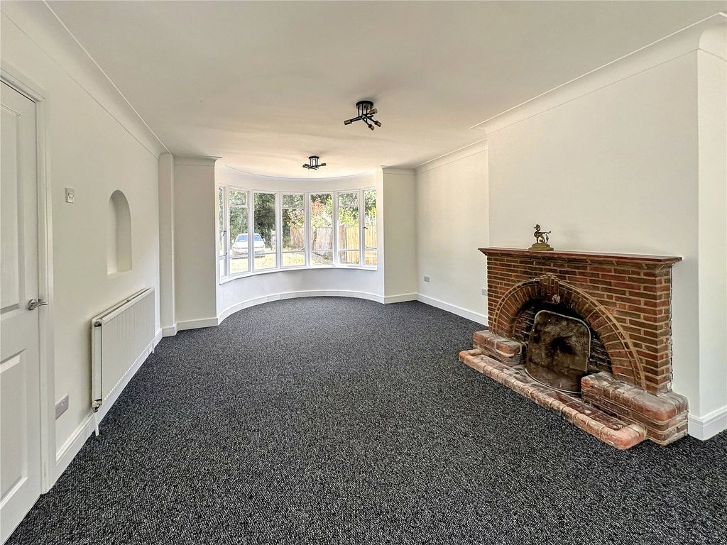Property photo 2 of 18 Picture No. 23