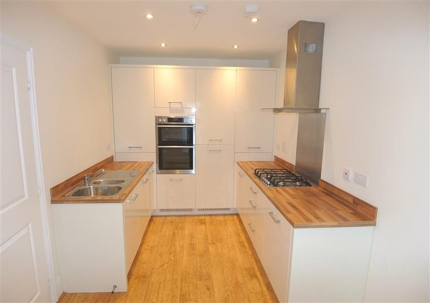 Property photo 2 of 8 Photo