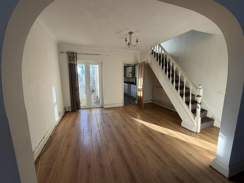 Property photo 2 of 13 Img_0320.Jpeg