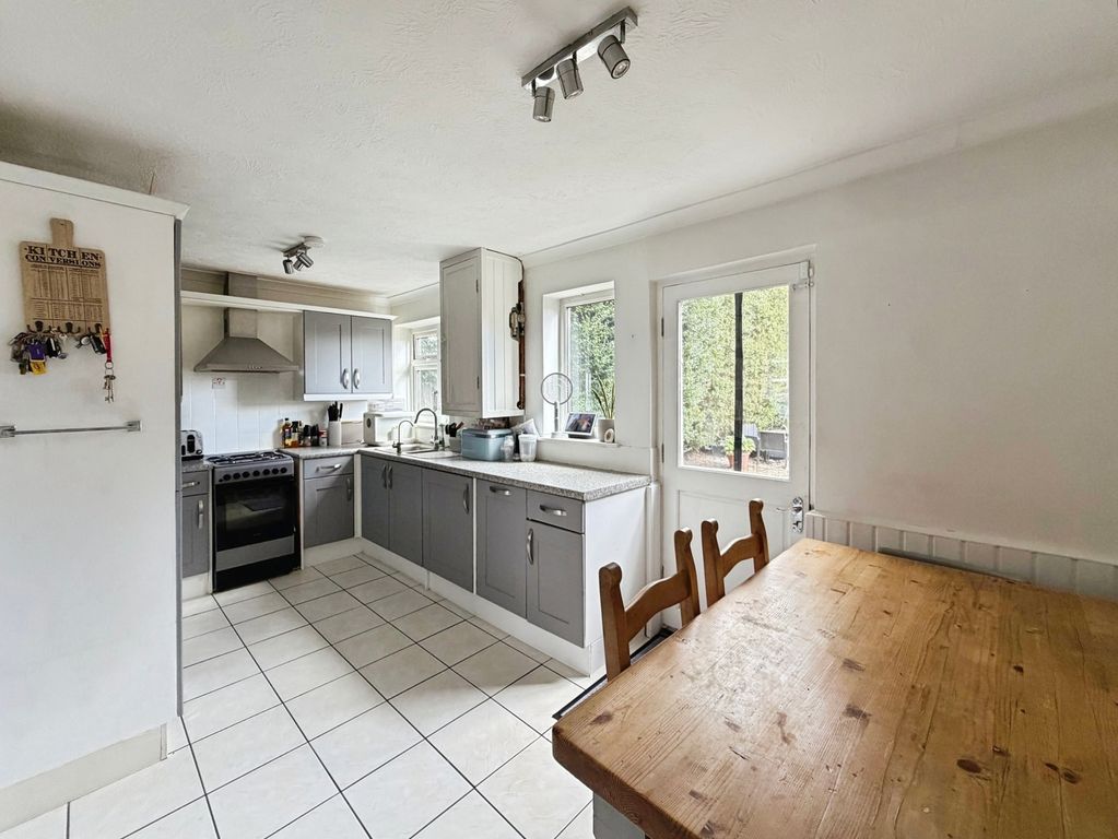 Property photo 3 of 12 Pbox-Img.Jpg