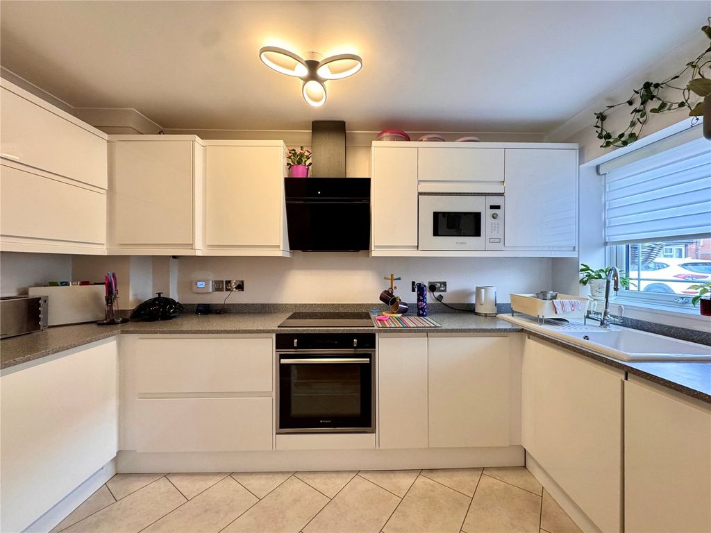 Property photo 3 of 15 Picture No. 18