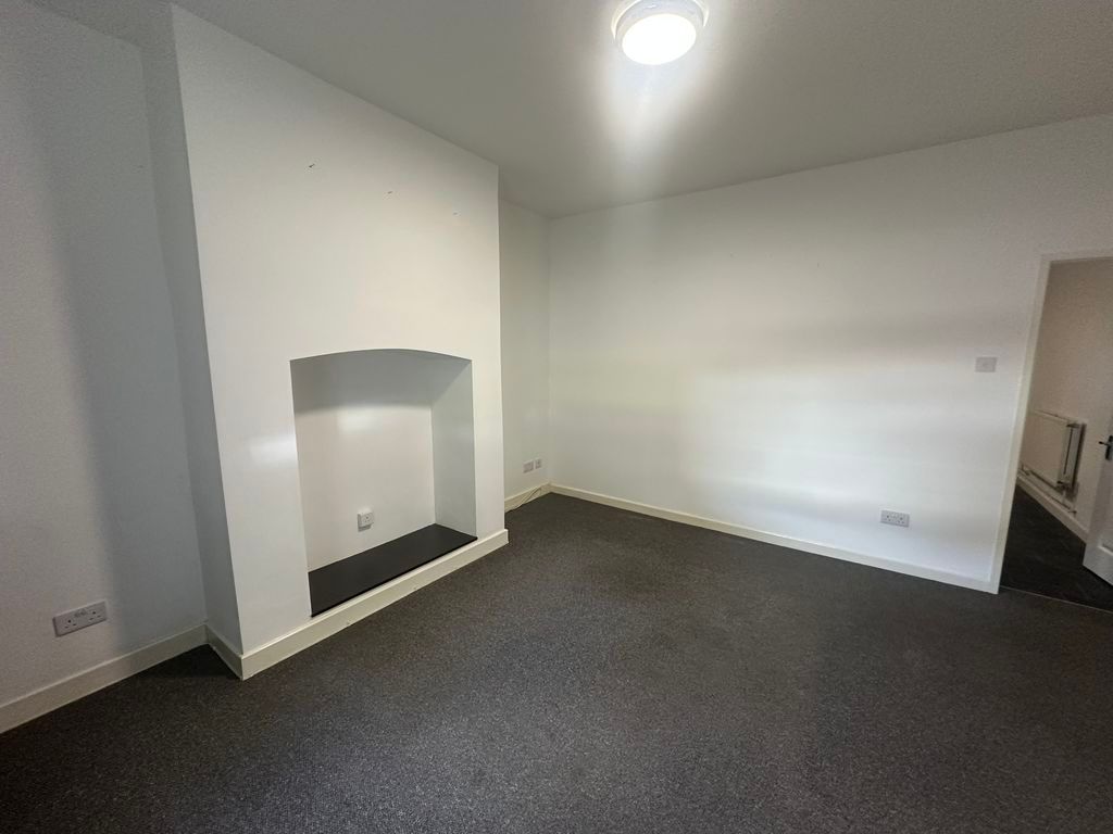 Property photo 2 of 11 Photo 9
