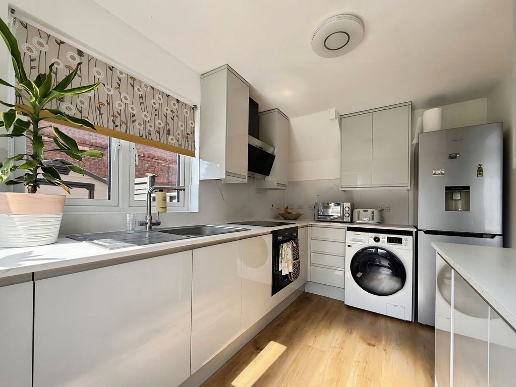 Property photo 2 of 15 Pbox-Img.Jpg