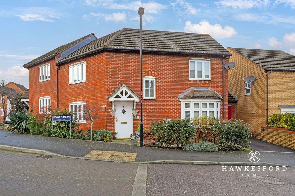 Property photo 1 of 21 Edward Drive, Sittingbourne - Front