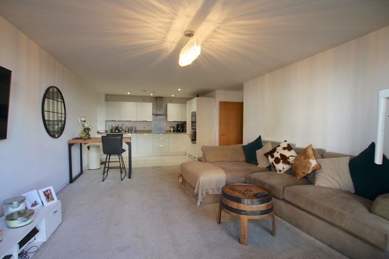 Property photo 2 of 9 Photo 13