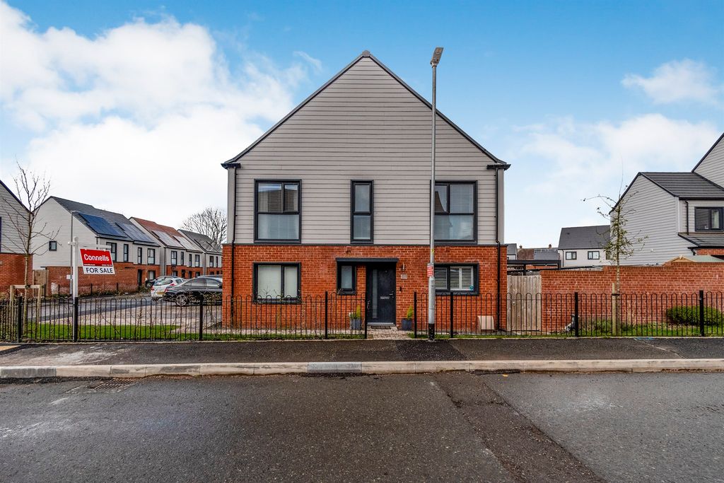 Property photo 1 of 15