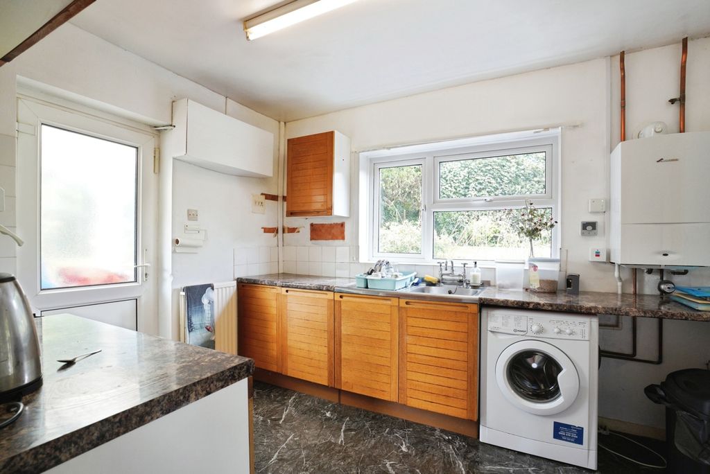 Property photo 3 of 17 Photo