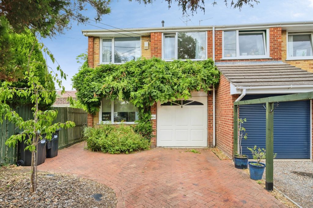 Property photo 2 of 19 Pbox-Img.Jpg