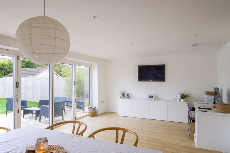 Property photo 1 of 20 Photo 22