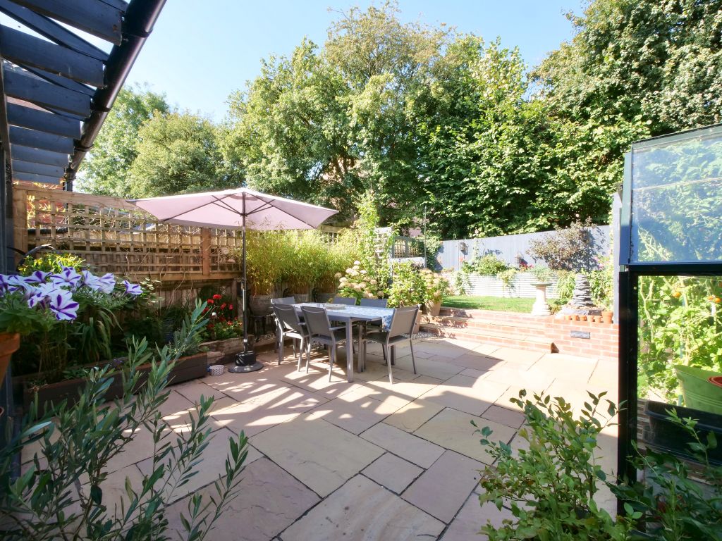Property photo 2 of 19