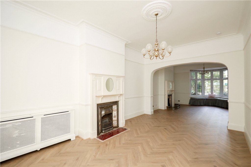 Property photo 3 of 25 Picture No. 49