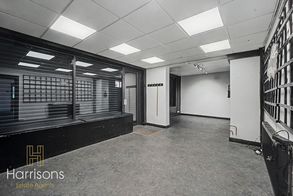 Property photo 2 of 25 5271652
