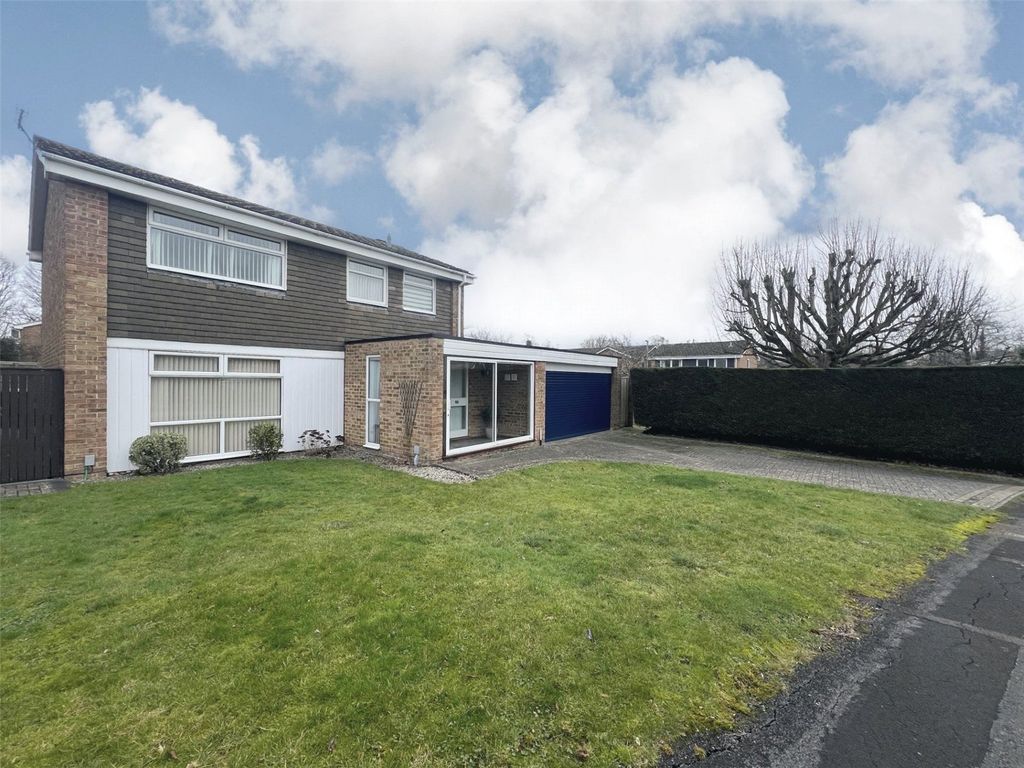 Property photo 1 of 28 Picture No. 21