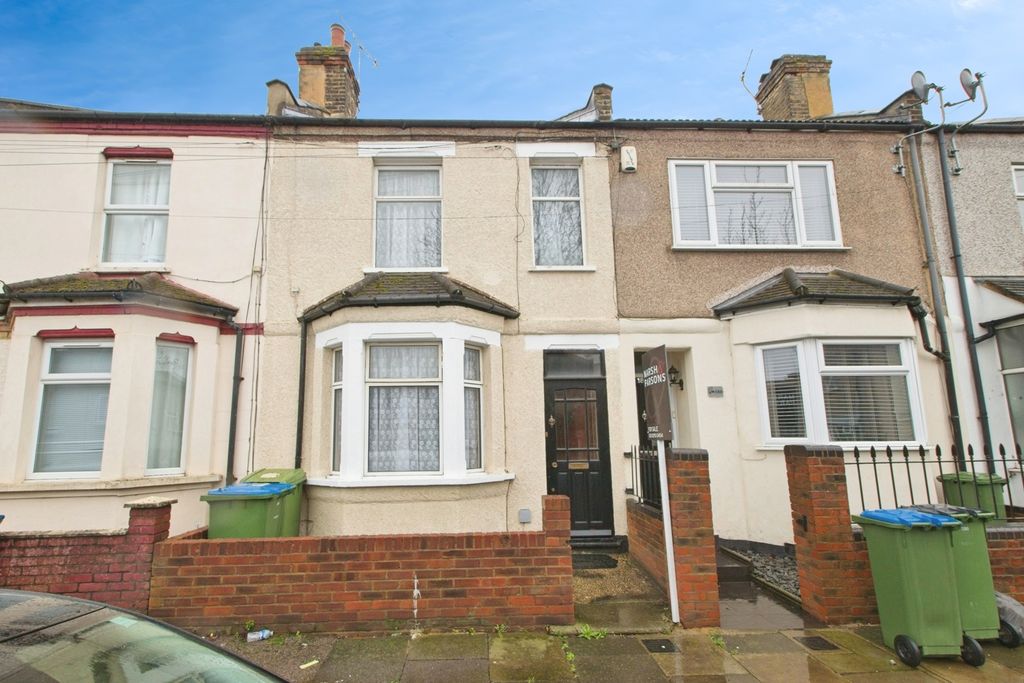 Property photo 1 of 20 Pbox-Img.Jpg