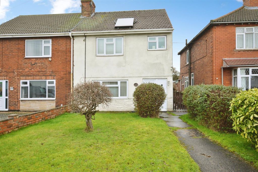 Property photo 1 of 18 Front