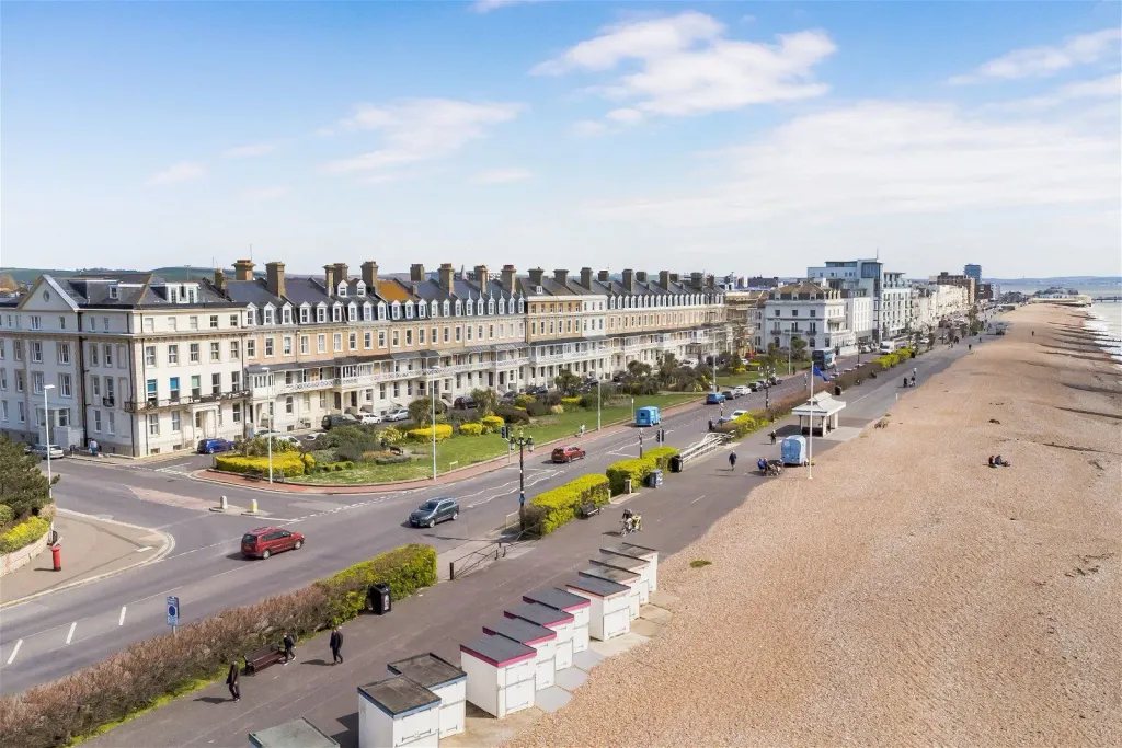 Property photo 1 of 18 Seafront Drone