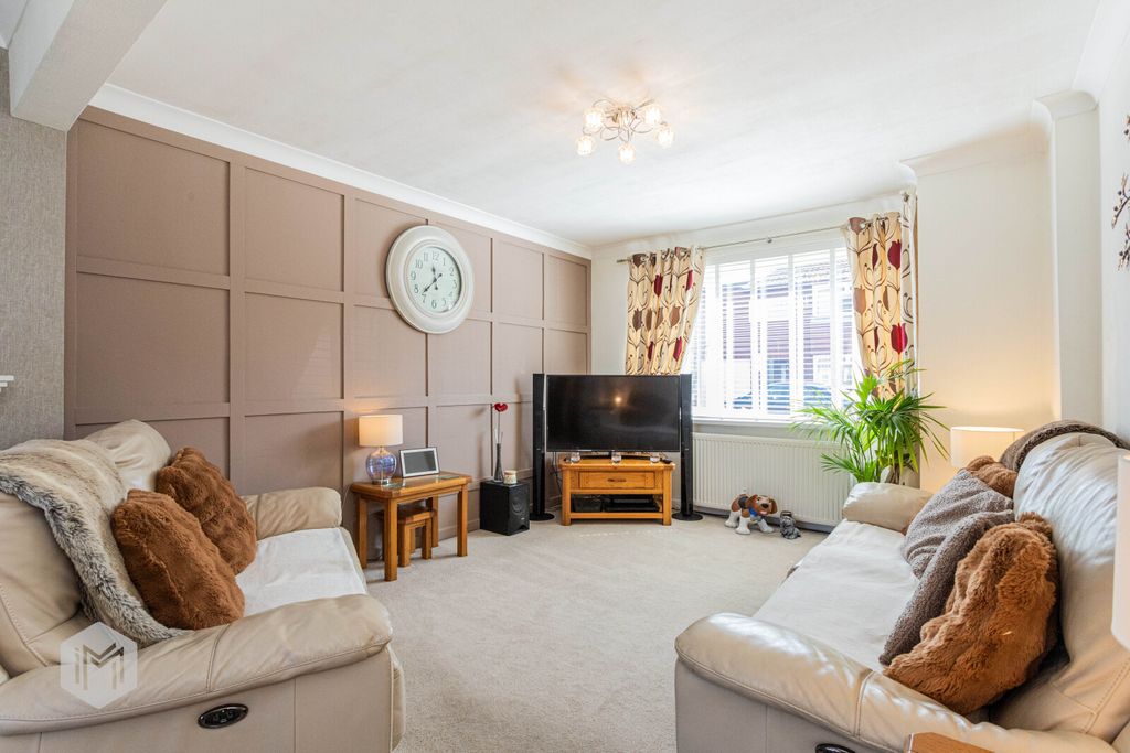 Property photo 2 of 28 Picture No. 30