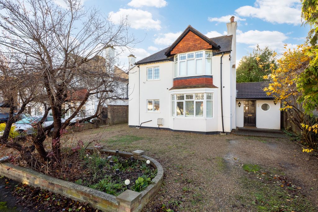 Property photo 2 of 32 Picture No. 36