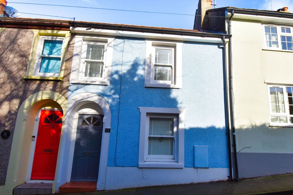Property photo 1 of 12