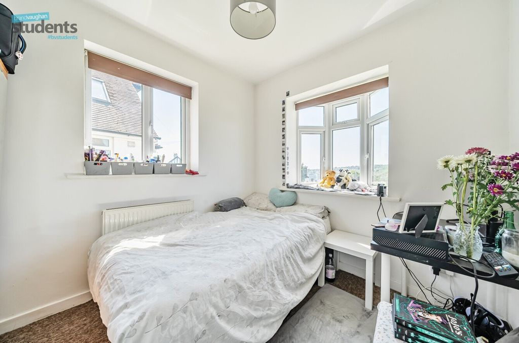 Property photo 1 of 12 E8Df149A-4882-4B2...