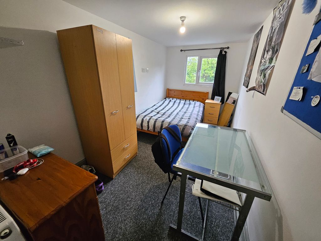 Property photo 2 of 7 20241001_123955