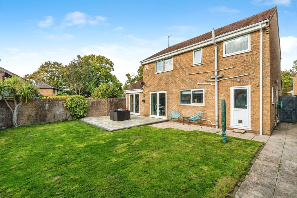 Property photo 3 of 20 Photo