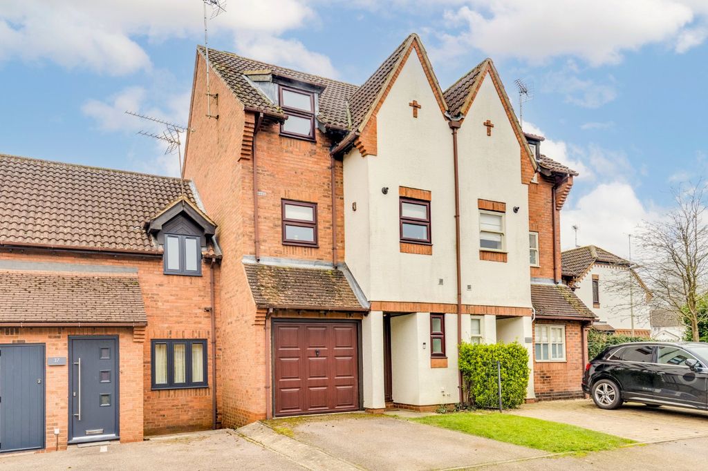 Property photo 1 of 17 Picture No. 05