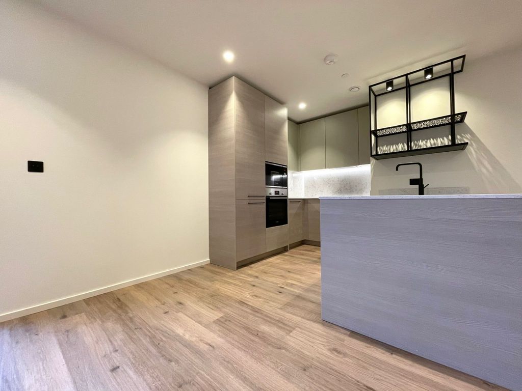 Property photo 3 of 10 Gallery