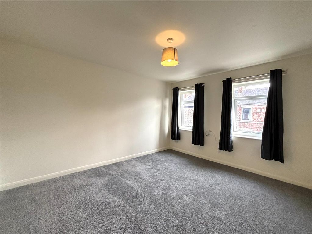 Property photo 3 of 5 Processed-F1F1232A-6C19-4021-A17E-B0D5B7C48903.Jpe