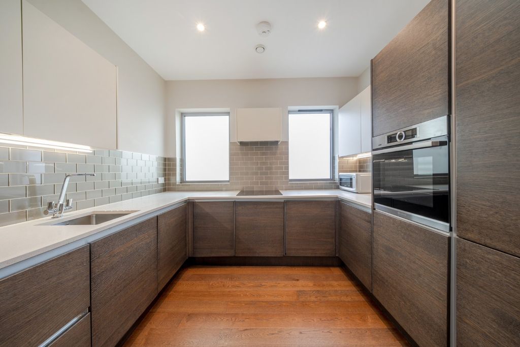 Property photo 2 of 14 Picture No. 03