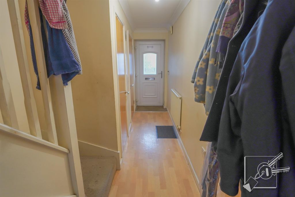 Property photo 2 of 20 Hallway