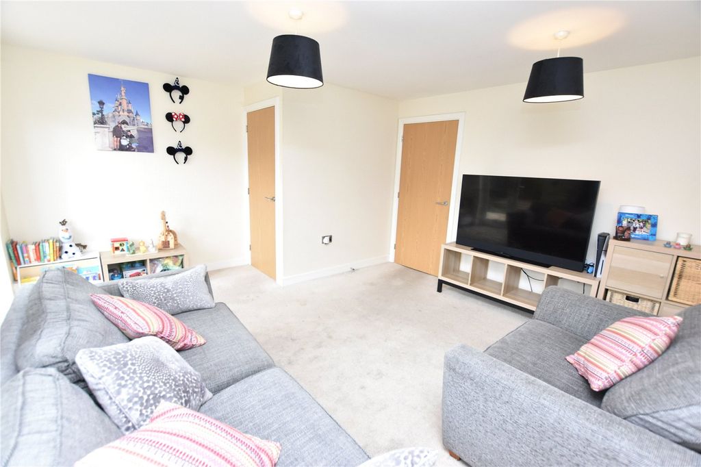 Property photo 3 of 11 Picture No. 04