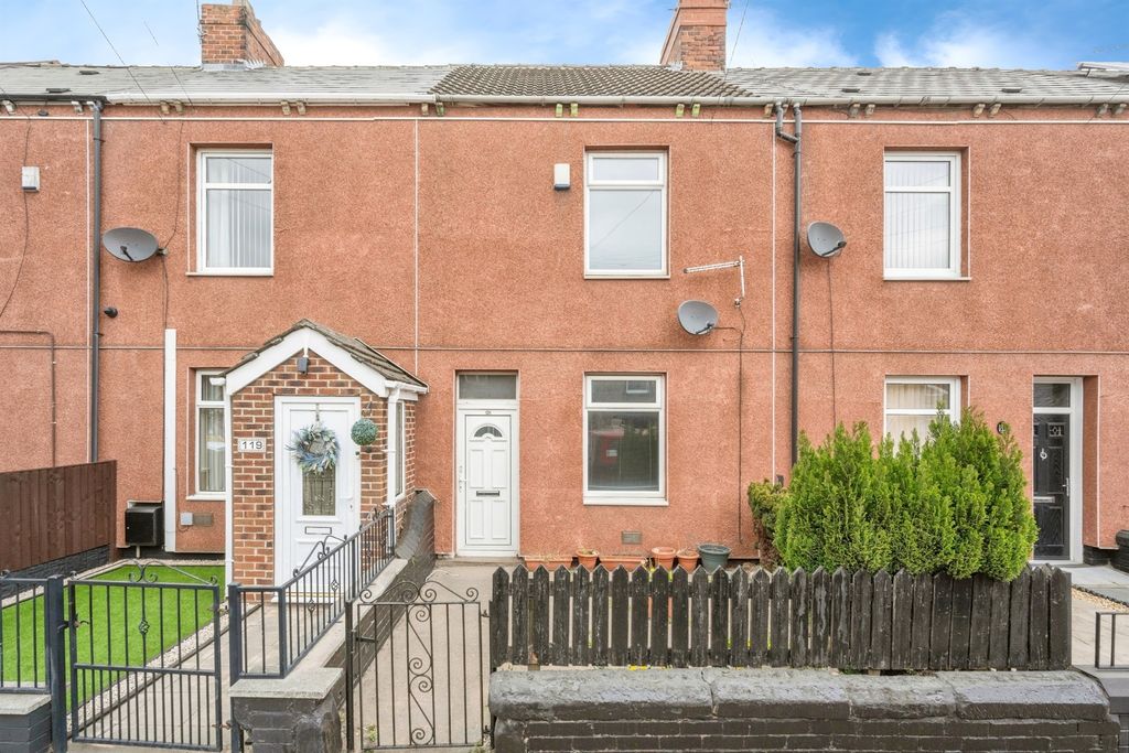 Property photo 1 of 17