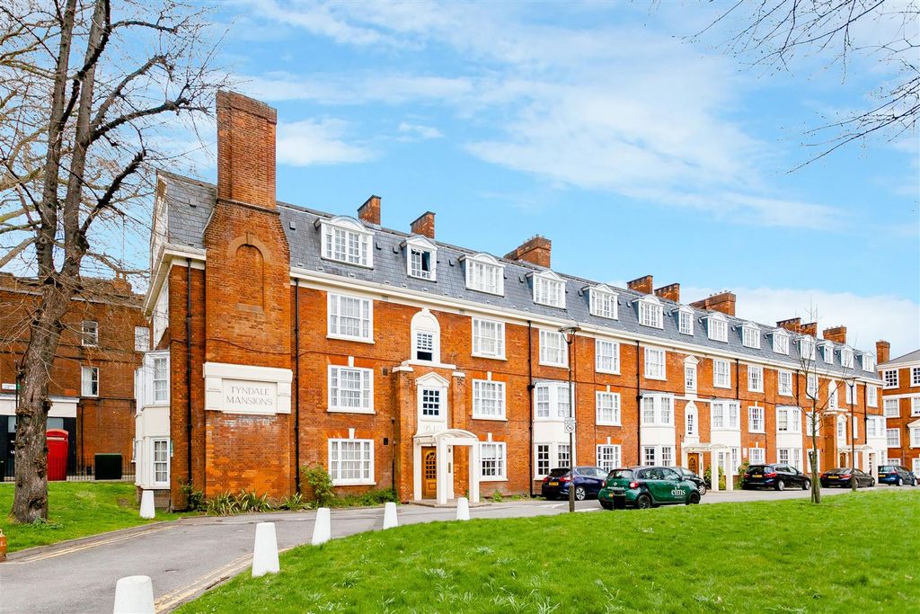 Property photo 1 of 15 Tyndale Mansions